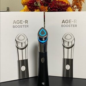 AGE-R Booster Skincare Tool - Black